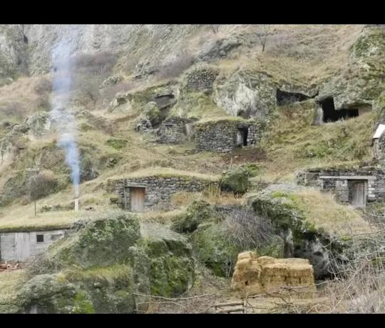 Vardzia Сhachkari Buitenkant foto