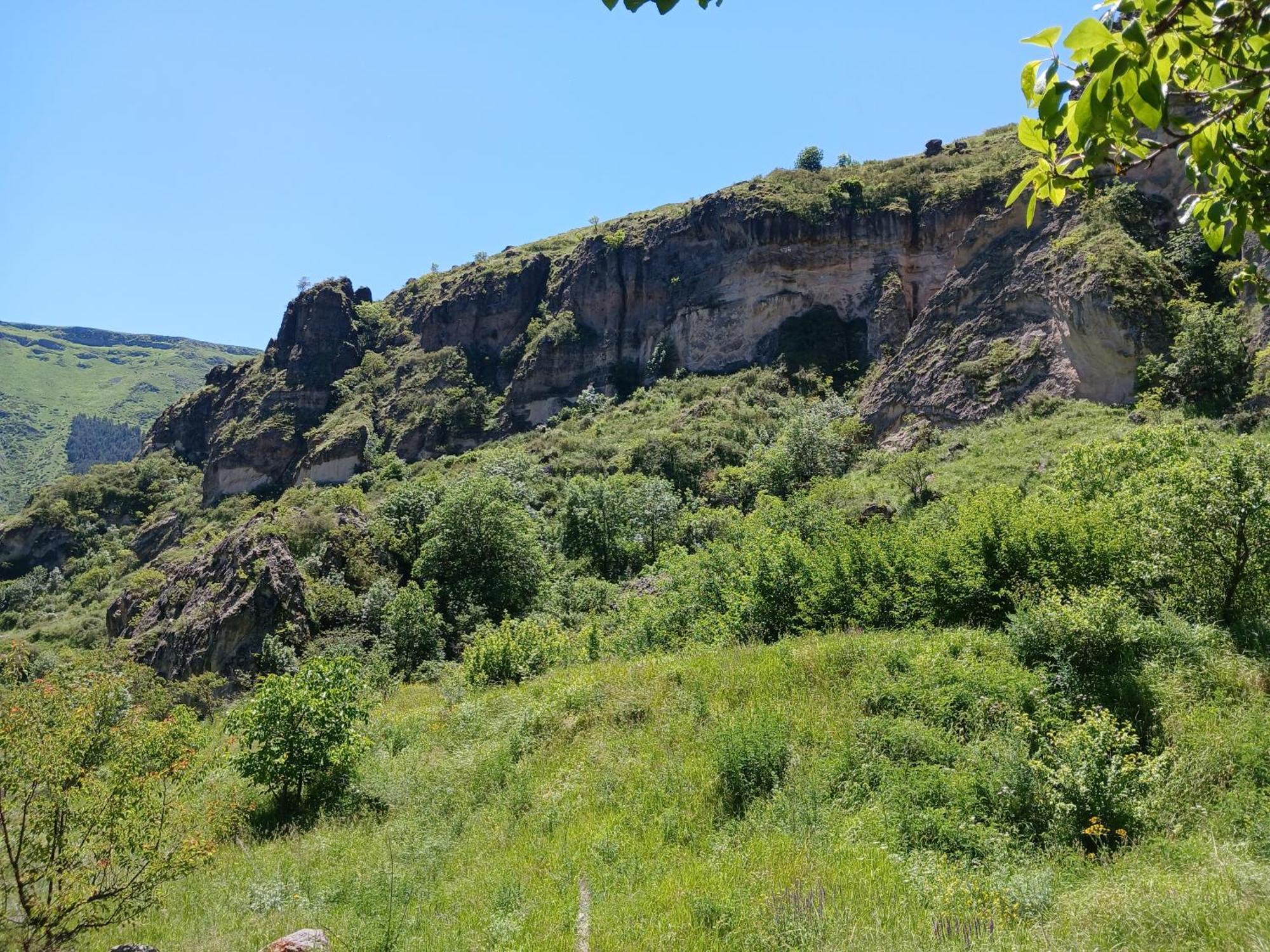 Vardzia Сhachkari Buitenkant foto