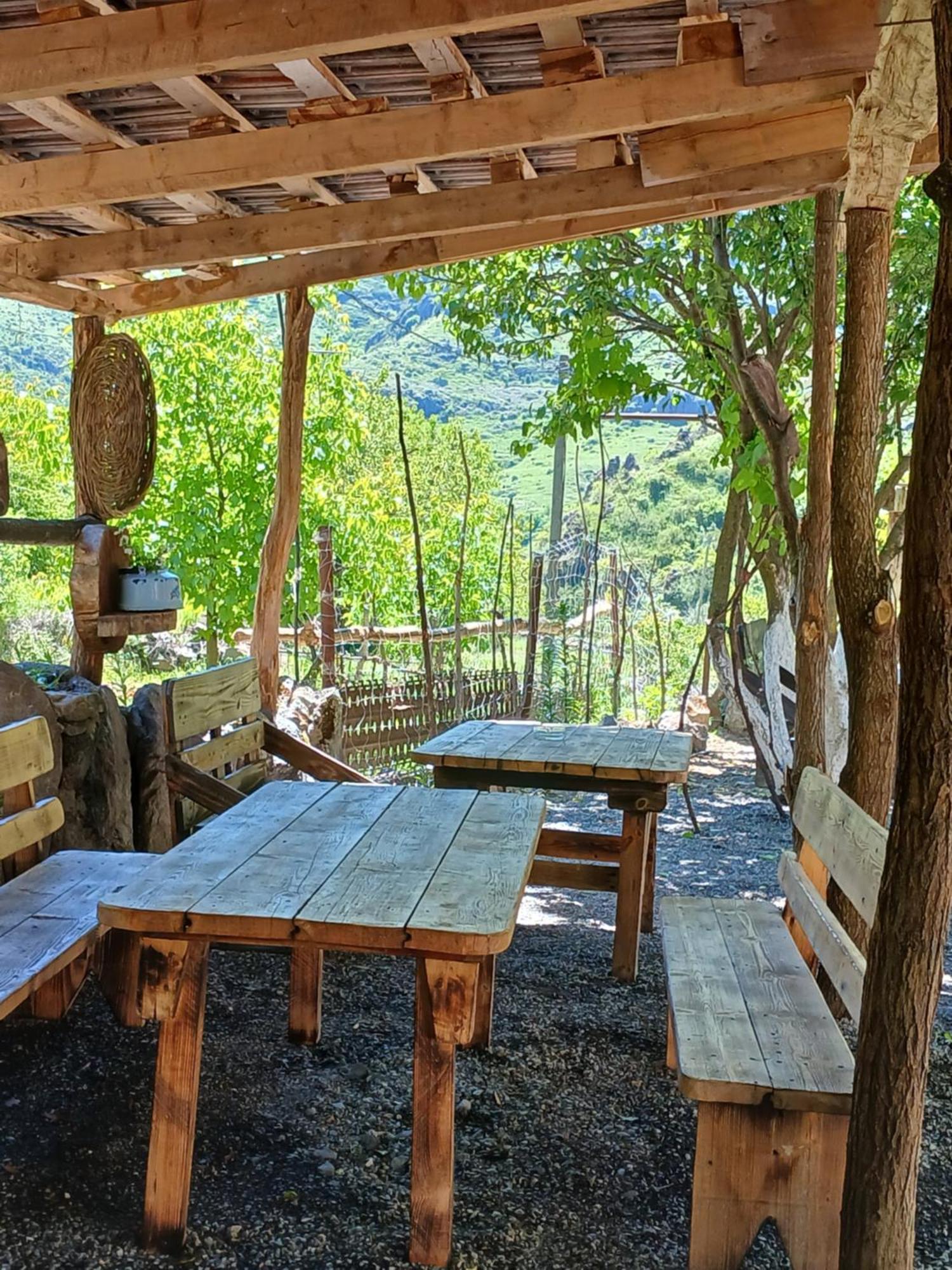 Vardzia Сhachkari Buitenkant foto